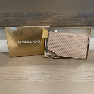 Michael Kors pink clutch